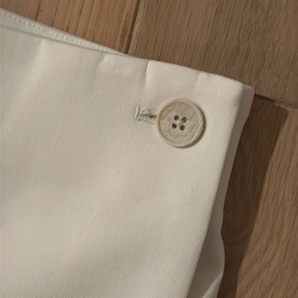 Babaton Cream Mini Skirt - Picture 10 of 10